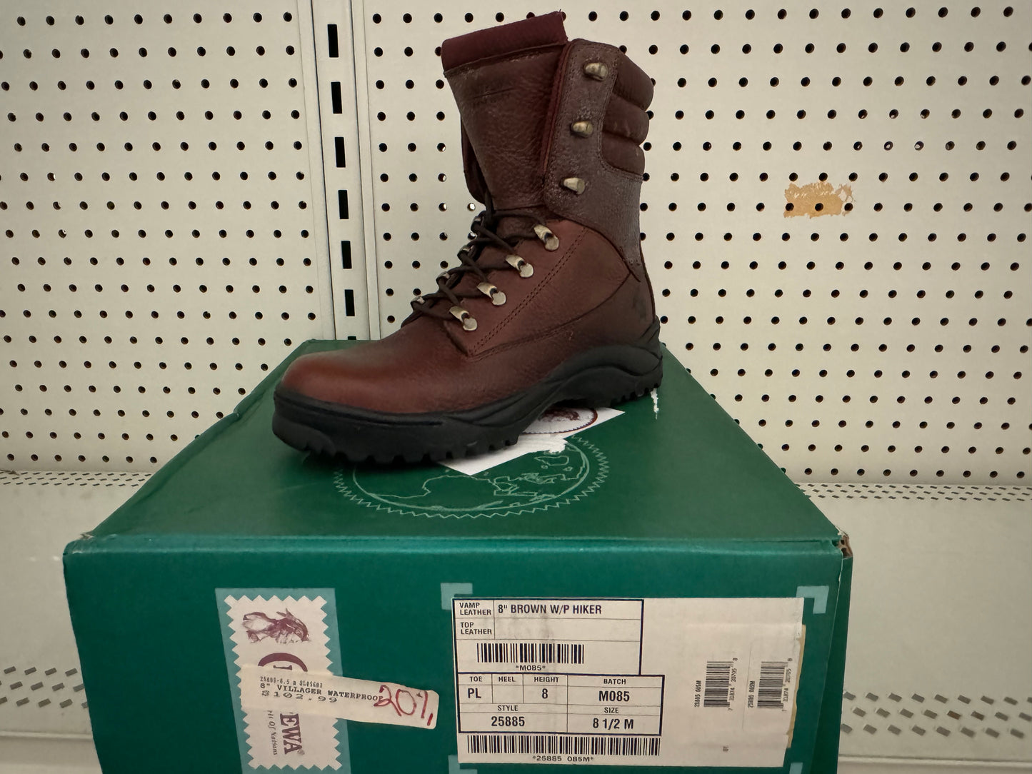 8'' Chippewa villager waterproof 25885