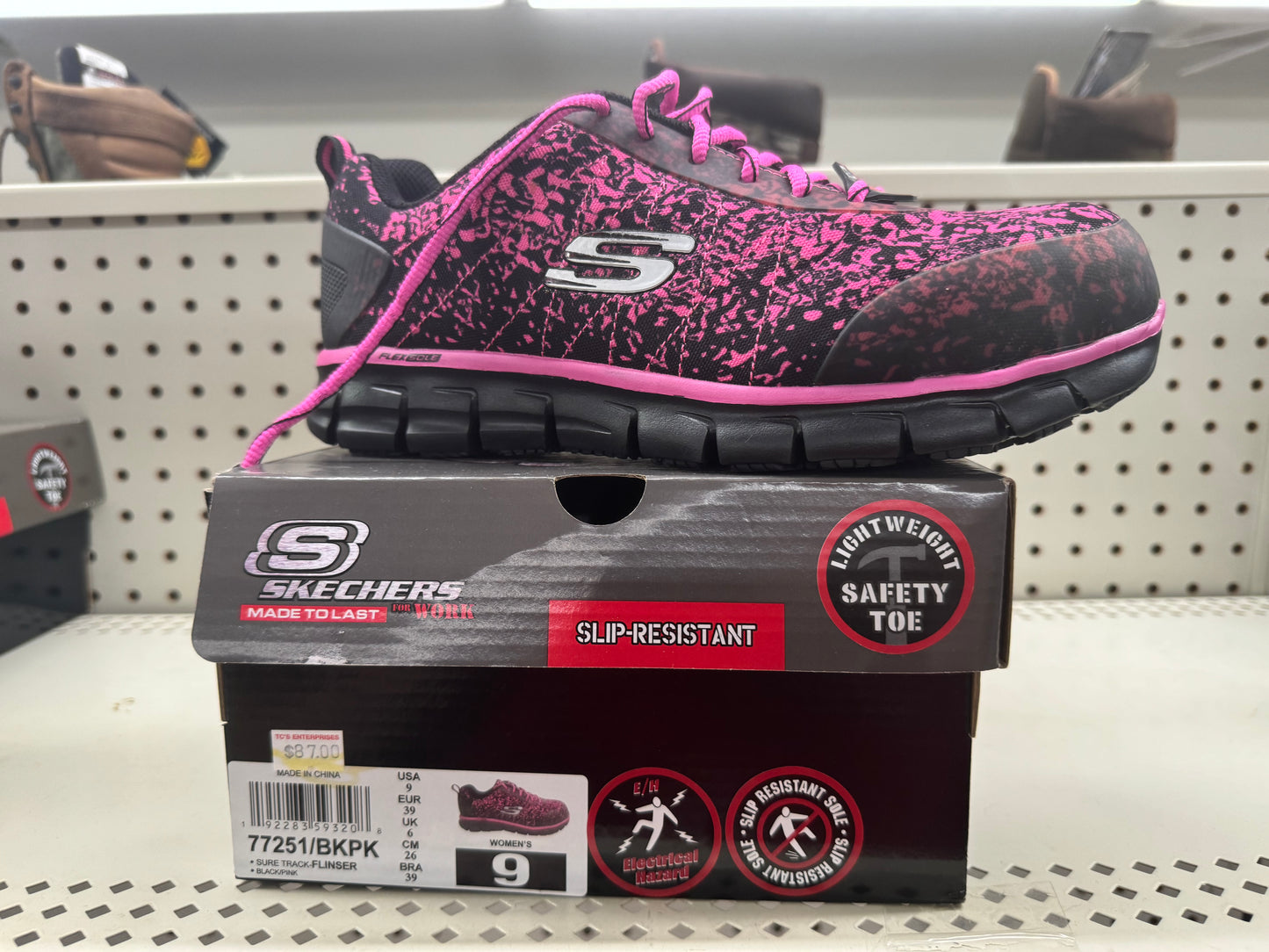 Skechers Work Sure Track Flinser Women’s Safety Toe Slip-Resistant Work Shoes Black/Pink