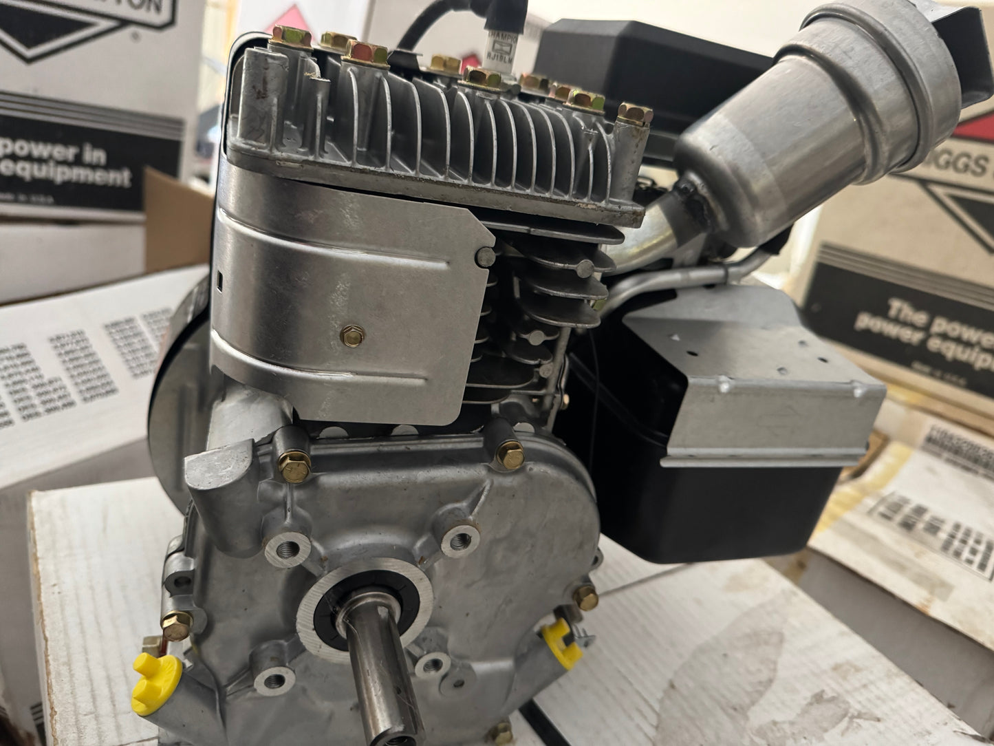 Briggs & Stratton Fun Power 5 HP Engine (Model 136212)