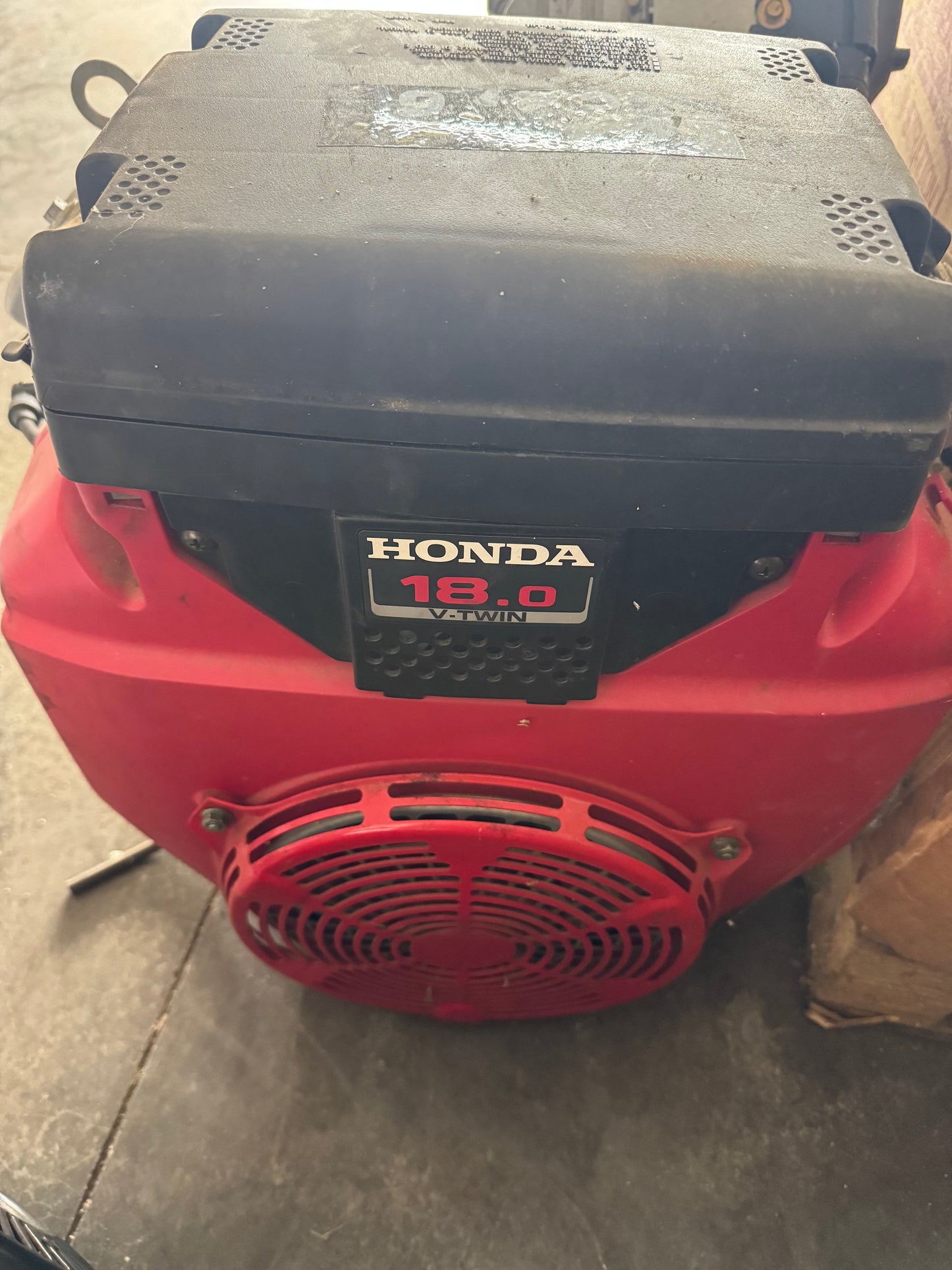 Honda 18 HP V-Twin OHV Commercial Engine – Electric Start – Horizontal Shaft