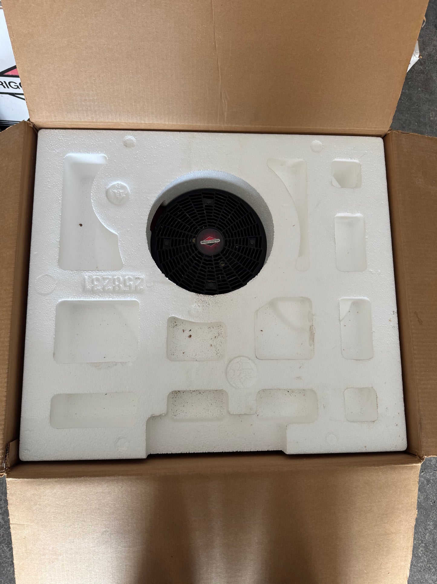 Briggs & Stratton Intek 17 HP OHV Engine